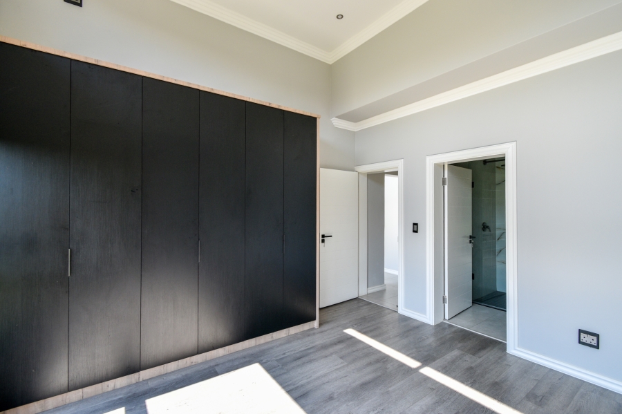 4 Bedroom Property for Sale in Waterlake Farm Lifestyle Estate Gauteng