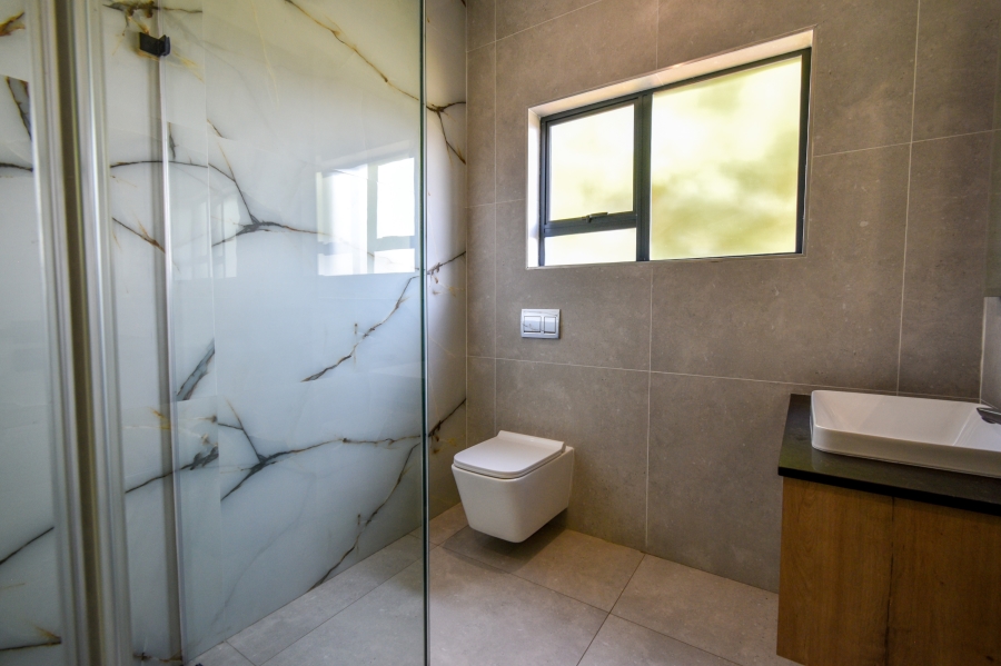 4 Bedroom Property for Sale in Waterlake Farm Lifestyle Estate Gauteng