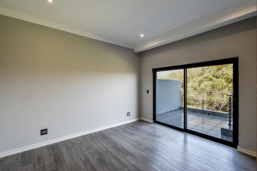 4 Bedroom Property for Sale in Waterlake Farm Lifestyle Estate Gauteng