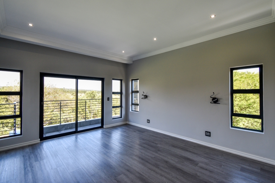 4 Bedroom Property for Sale in Waterlake Farm Lifestyle Estate Gauteng