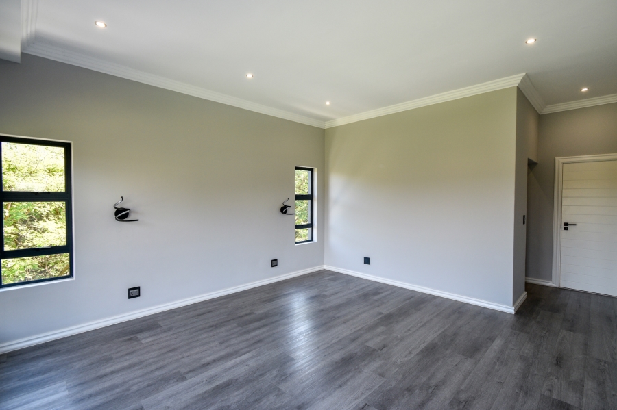 4 Bedroom Property for Sale in Waterlake Farm Lifestyle Estate Gauteng