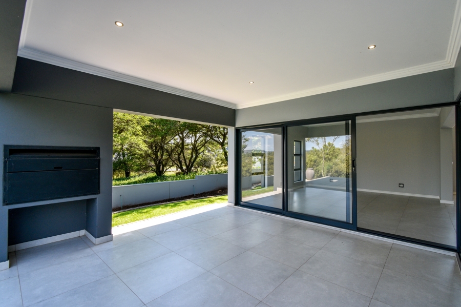 4 Bedroom Property for Sale in Waterlake Farm Lifestyle Estate Gauteng