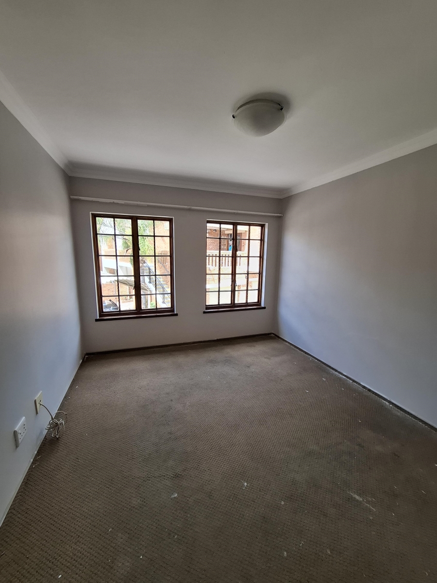 1 Bedroom Property for Sale in Equestria Gauteng