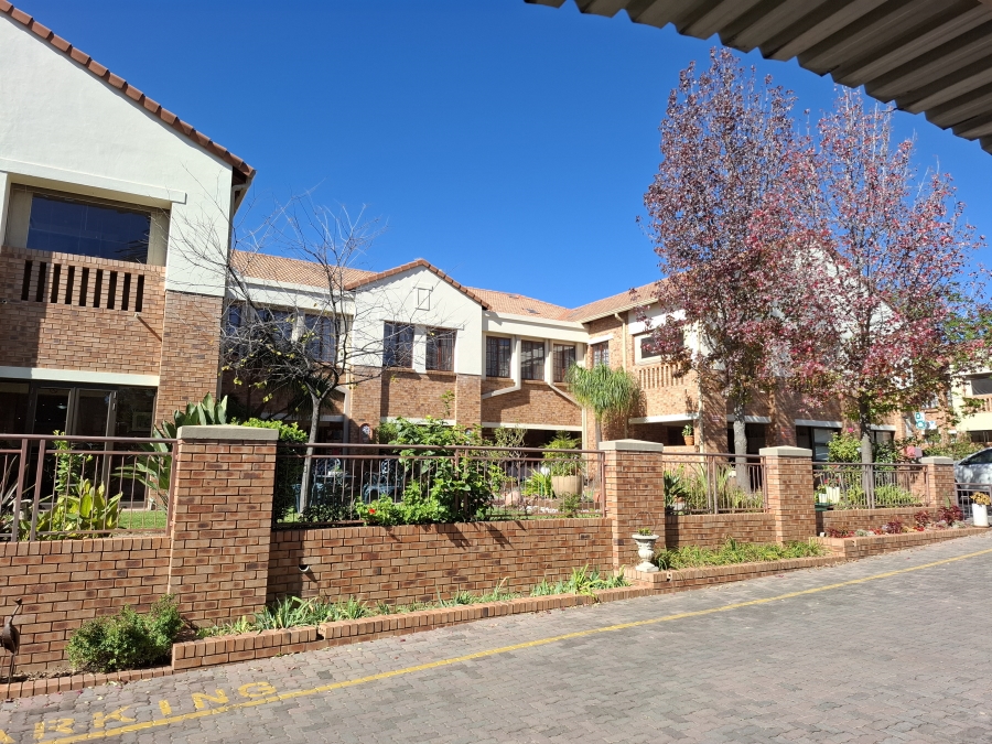 1 Bedroom Property for Sale in Equestria Gauteng
