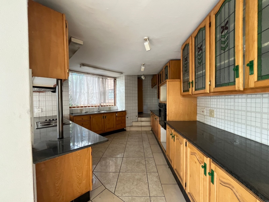 5 Bedroom Property for Sale in Silverton Gauteng