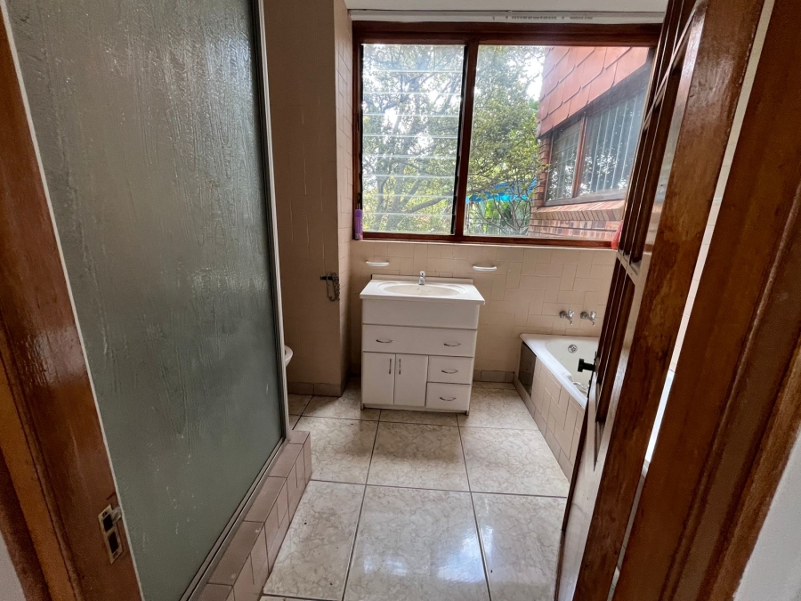 5 Bedroom Property for Sale in Silverton Gauteng