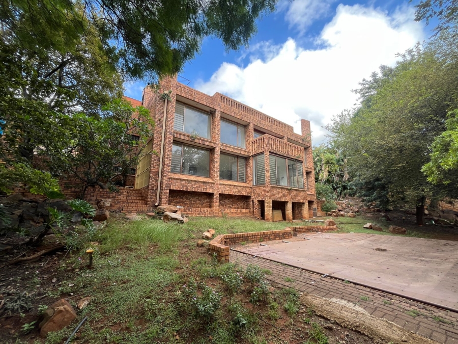 5 Bedroom Property for Sale in Silverton Gauteng