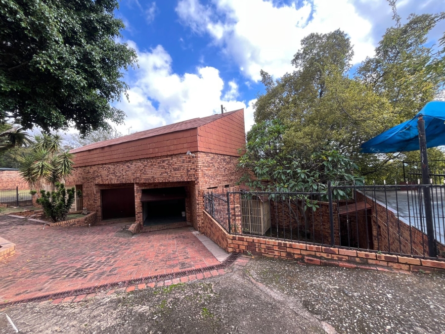 5 Bedroom Property for Sale in Silverton Gauteng