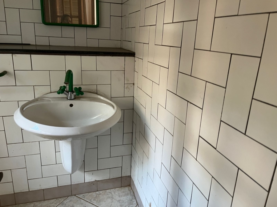 5 Bedroom Property for Sale in Silverton Gauteng