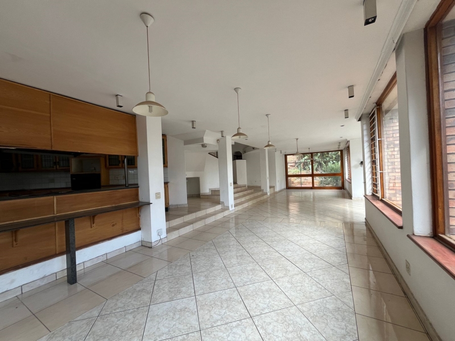 5 Bedroom Property for Sale in Silverton Gauteng