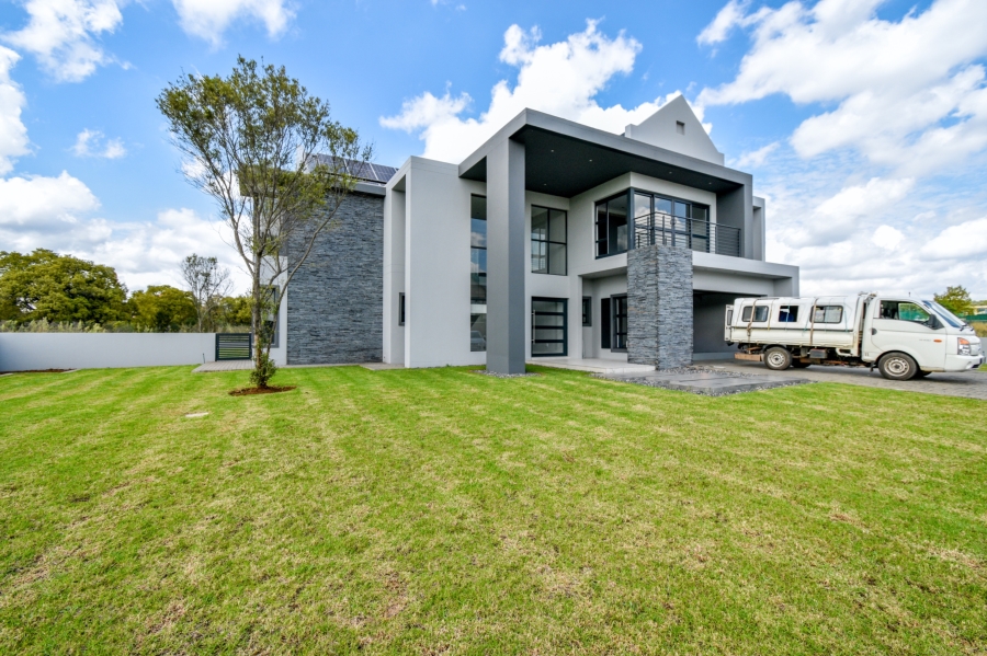 4 Bedroom Property for Sale in Waterlake Farm Lifestyle Estate Gauteng