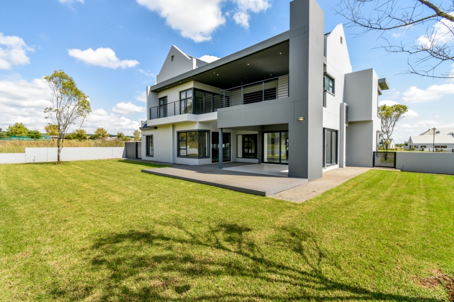 4 Bedroom Property for Sale in Waterlake Farm Lifestyle Estate Gauteng