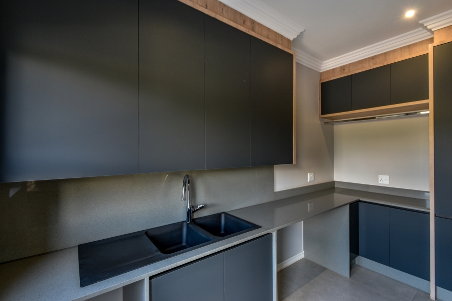 4 Bedroom Property for Sale in Waterlake Farm Lifestyle Estate Gauteng