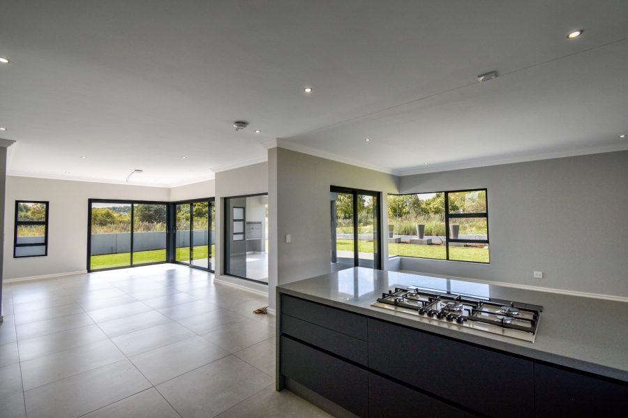 4 Bedroom Property for Sale in Waterlake Farm Lifestyle Estate Gauteng