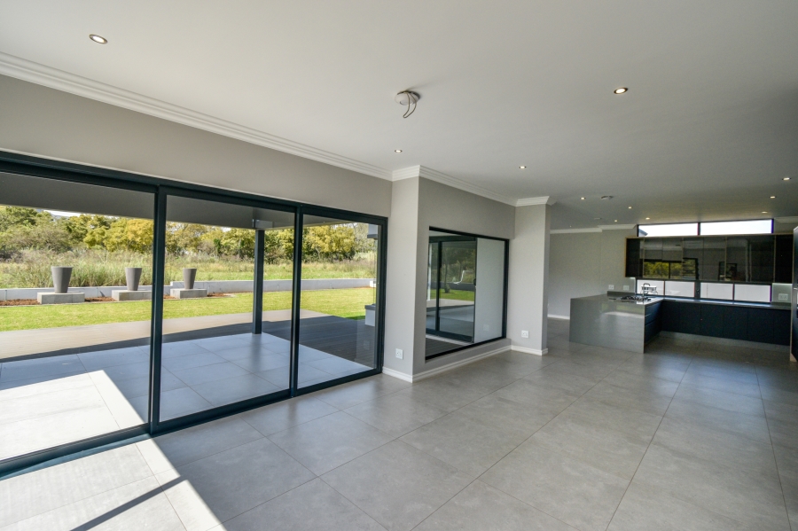 4 Bedroom Property for Sale in Waterlake Farm Lifestyle Estate Gauteng