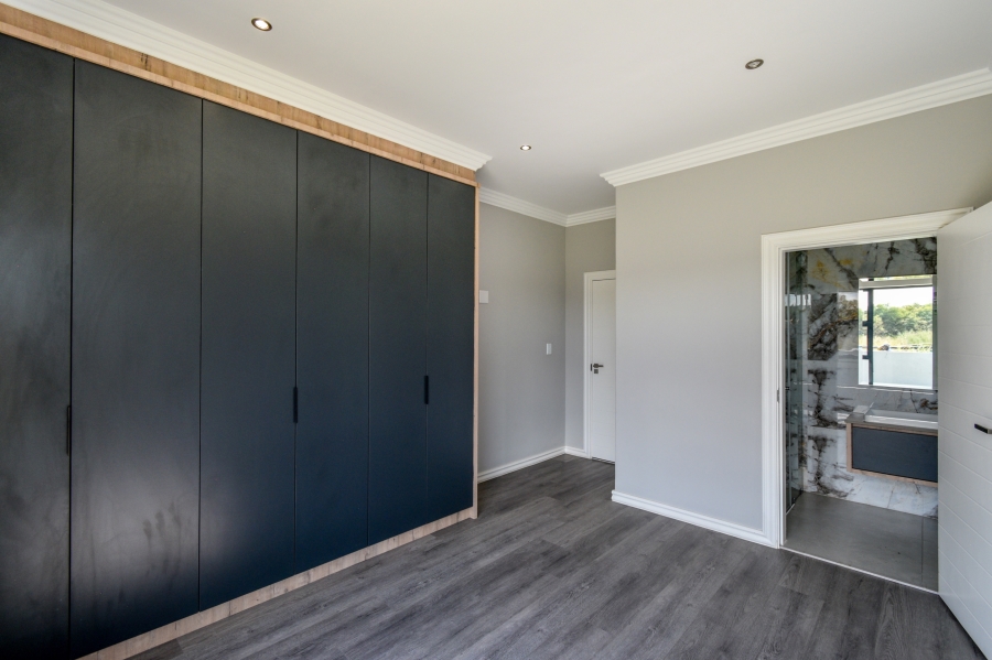 4 Bedroom Property for Sale in Waterlake Farm Lifestyle Estate Gauteng