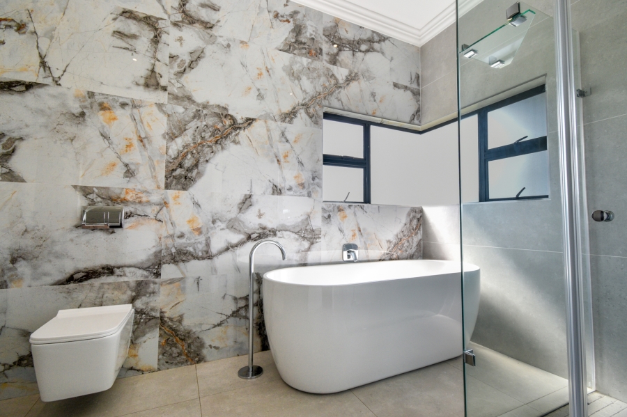 4 Bedroom Property for Sale in Waterlake Farm Lifestyle Estate Gauteng