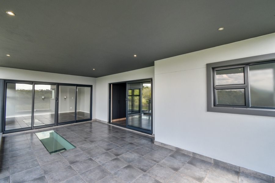 4 Bedroom Property for Sale in Waterlake Farm Lifestyle Estate Gauteng