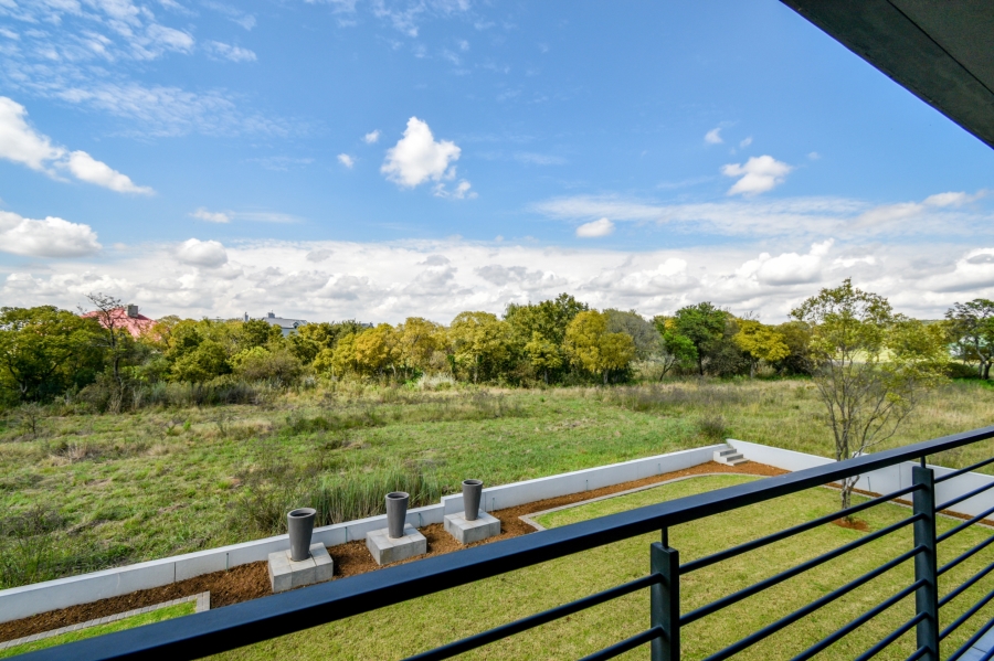 4 Bedroom Property for Sale in Waterlake Farm Lifestyle Estate Gauteng