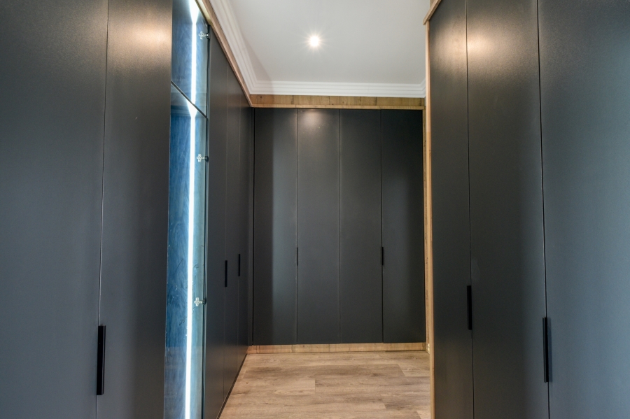 4 Bedroom Property for Sale in Waterlake Farm Lifestyle Estate Gauteng