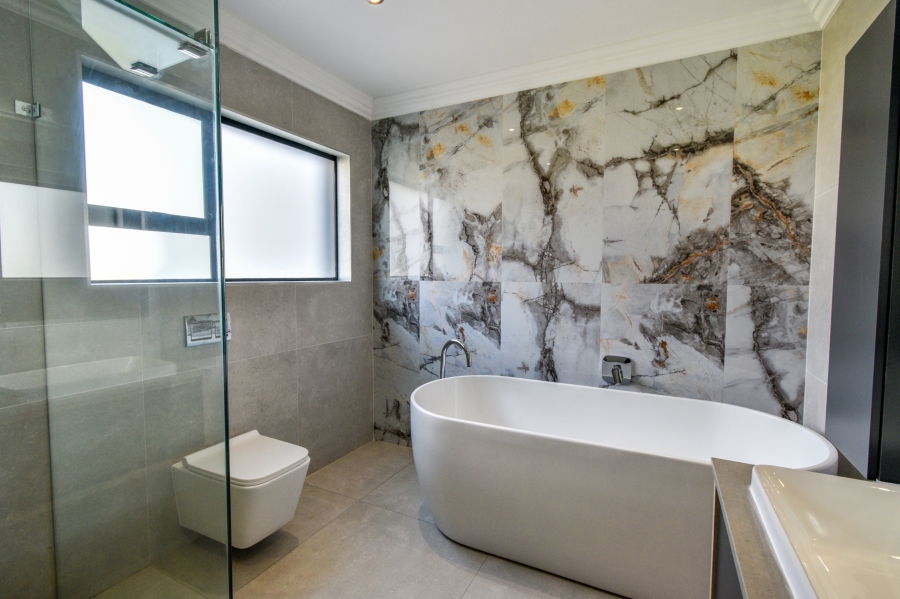 4 Bedroom Property for Sale in Waterlake Farm Lifestyle Estate Gauteng