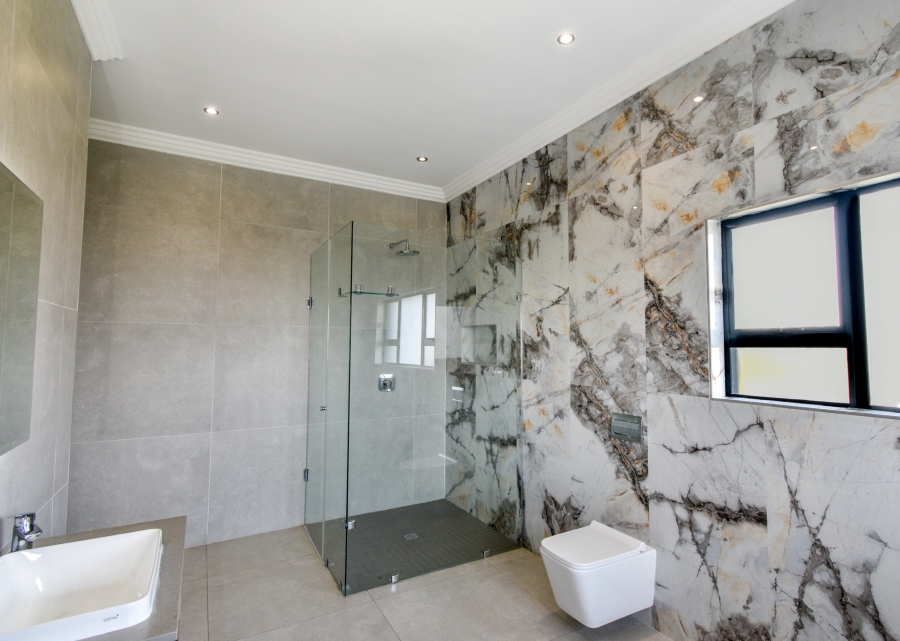 4 Bedroom Property for Sale in Waterlake Farm Lifestyle Estate Gauteng