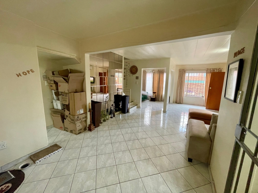 3 Bedroom Property for Sale in Monument Park Gauteng