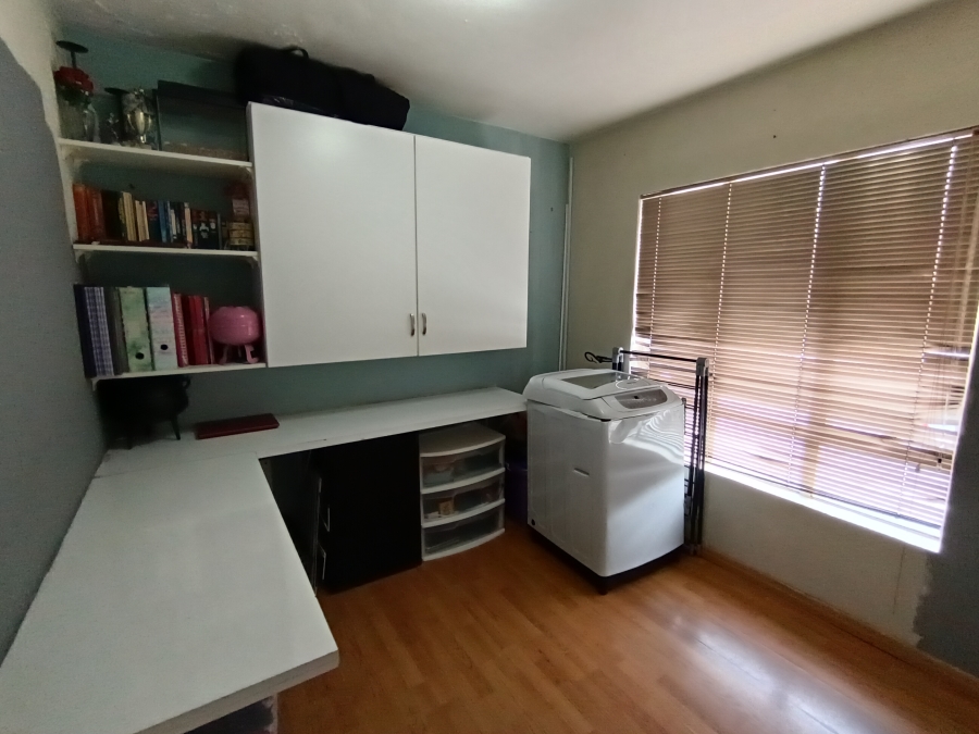 3 Bedroom Property for Sale in Verwoerdpark Gauteng