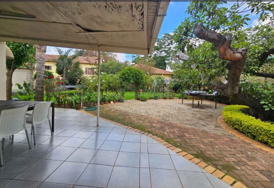 3 Bedroom Property for Sale in Linmeyer Gauteng