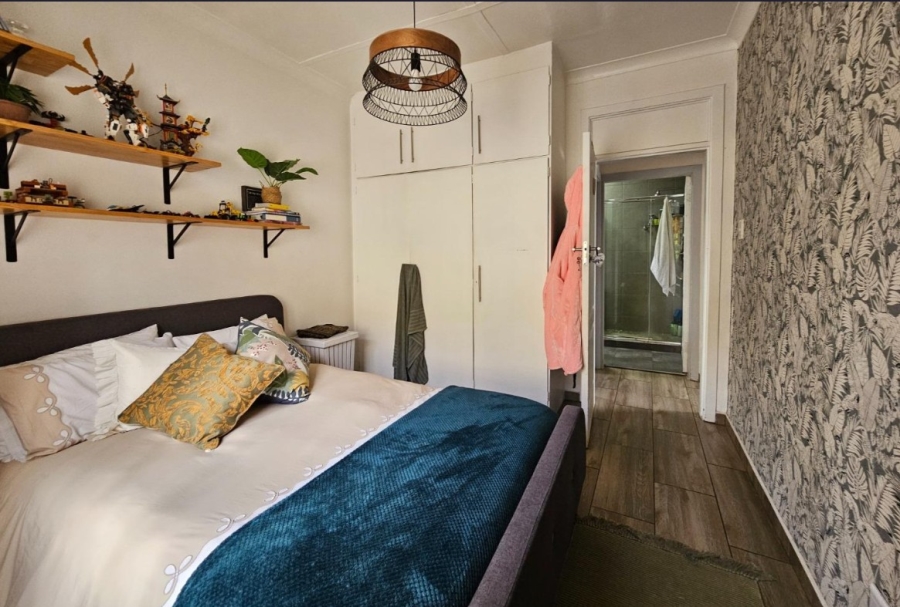 3 Bedroom Property for Sale in Linmeyer Gauteng