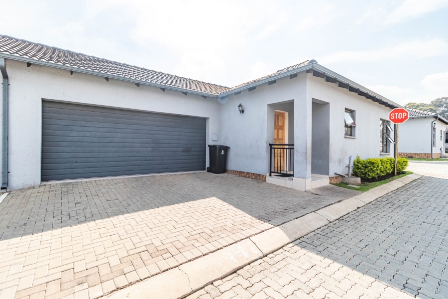 3 Bedroom Property for Sale in Parkrand Gauteng