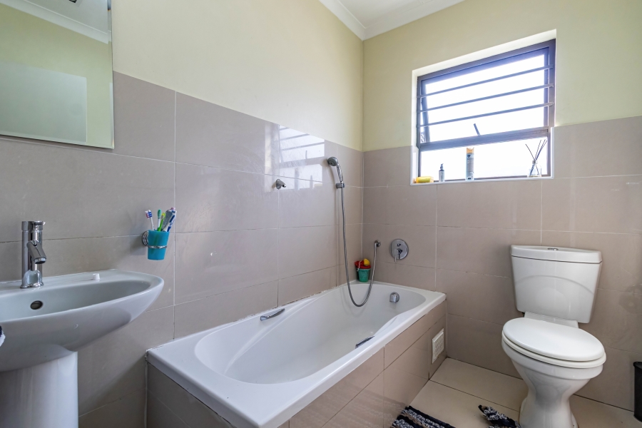 3 Bedroom Property for Sale in Parkrand Gauteng