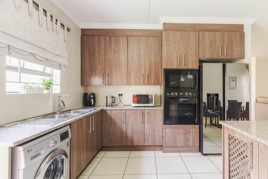 3 Bedroom Property for Sale in Equestria Gauteng