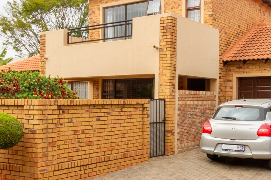 3 Bedroom Property for Sale in Willow Acres Gauteng
