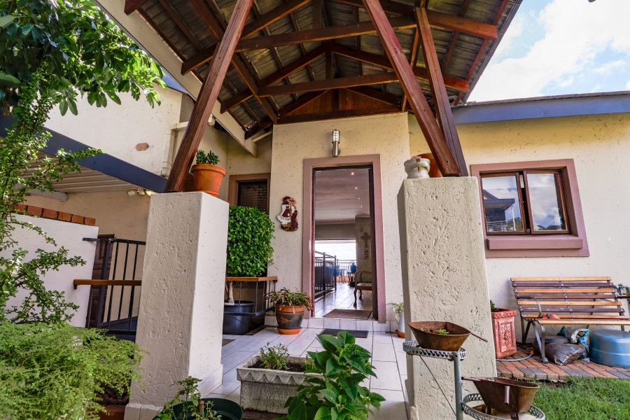 4 Bedroom Property for Sale in Eldo View Gauteng