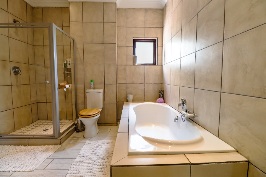 4 Bedroom Property for Sale in Eldo View Gauteng