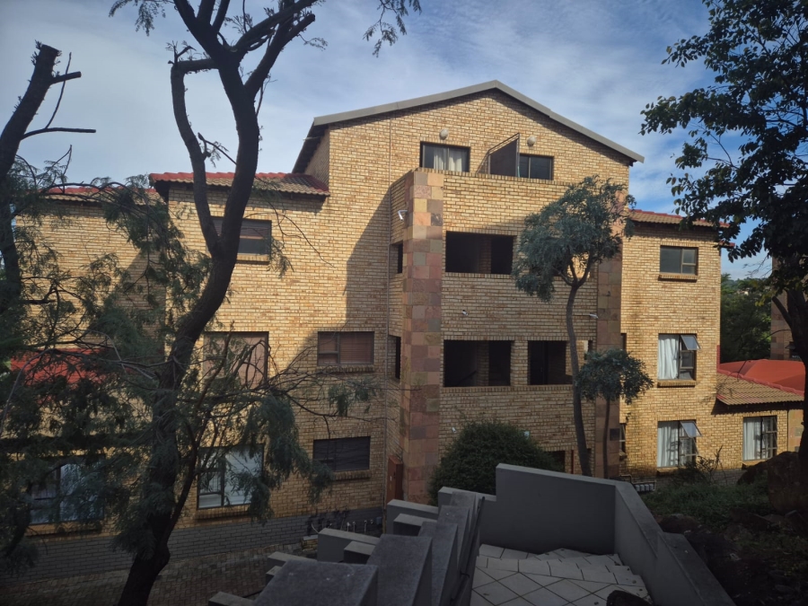 2 Bedroom Property for Sale in Mulbarton Gauteng