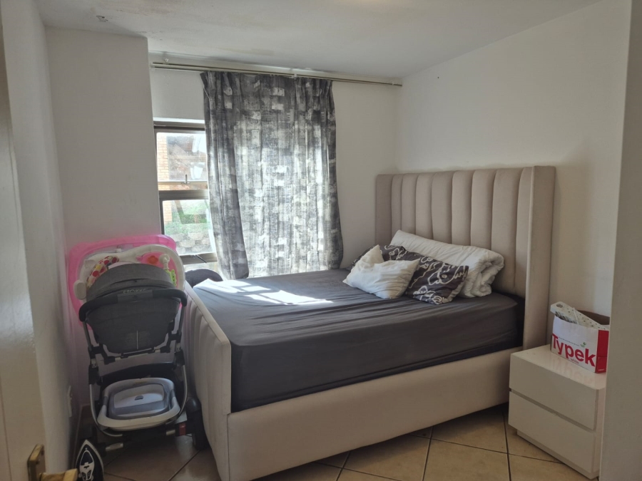 2 Bedroom Property for Sale in Mulbarton Gauteng