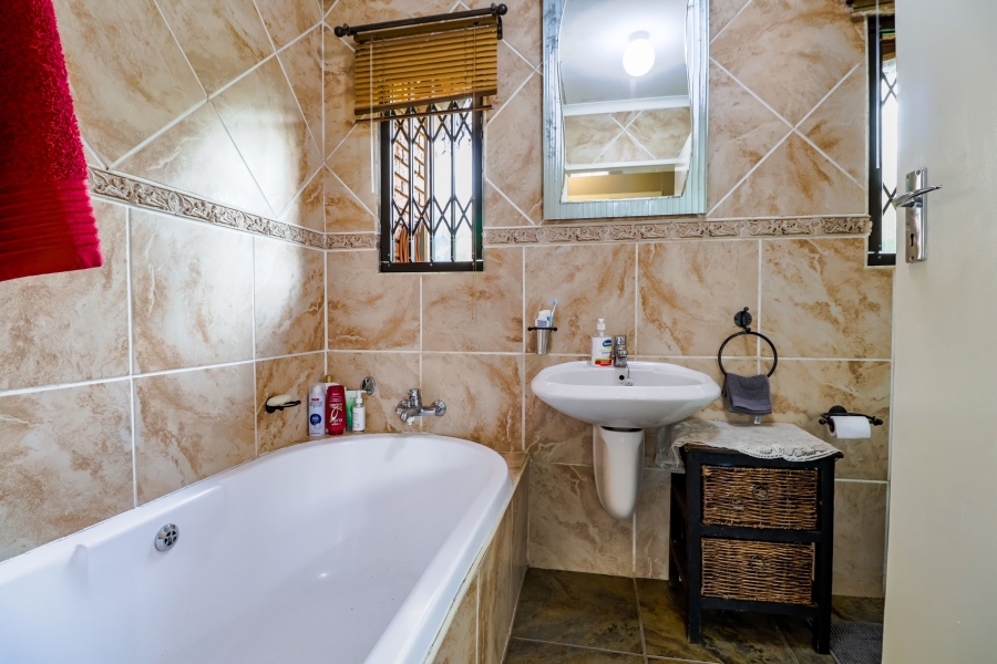 3 Bedroom Property for Sale in Wierda Park Gauteng