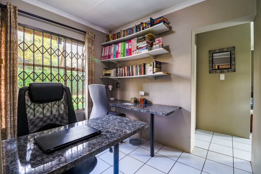 3 Bedroom Property for Sale in Wierda Park Gauteng