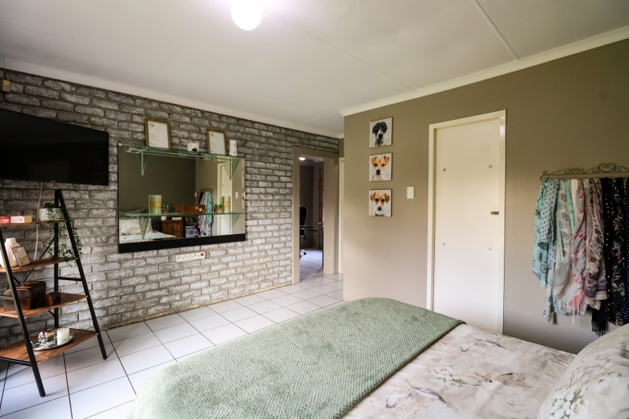 3 Bedroom Property for Sale in Wierda Park Gauteng