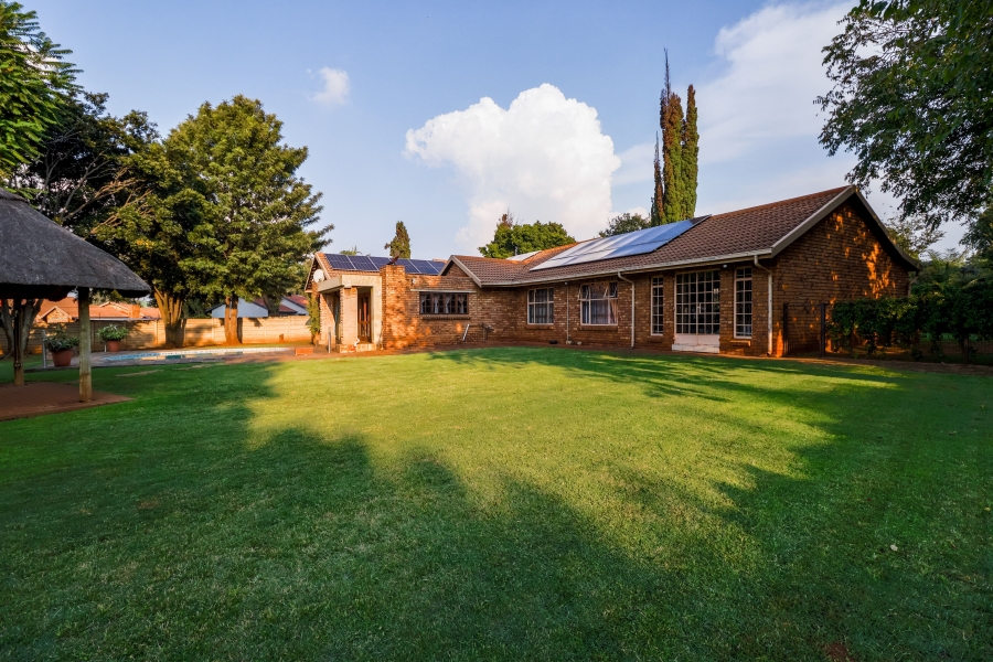 3 Bedroom Property for Sale in Wierda Park Gauteng