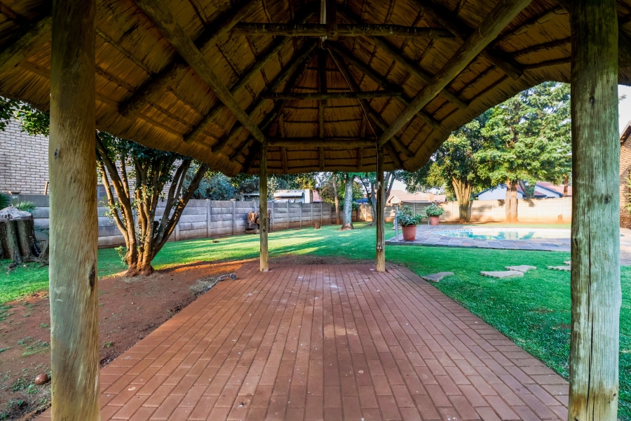 3 Bedroom Property for Sale in Wierda Park Gauteng