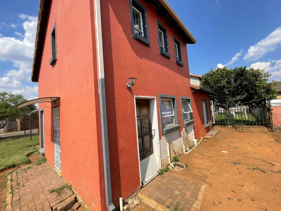 2 Bedroom Property for Sale in Vanderbijlpark CE 7 Gauteng