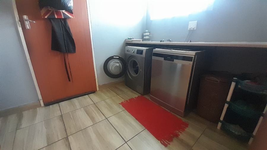 3 Bedroom Property for Sale in Ferryvale Gauteng