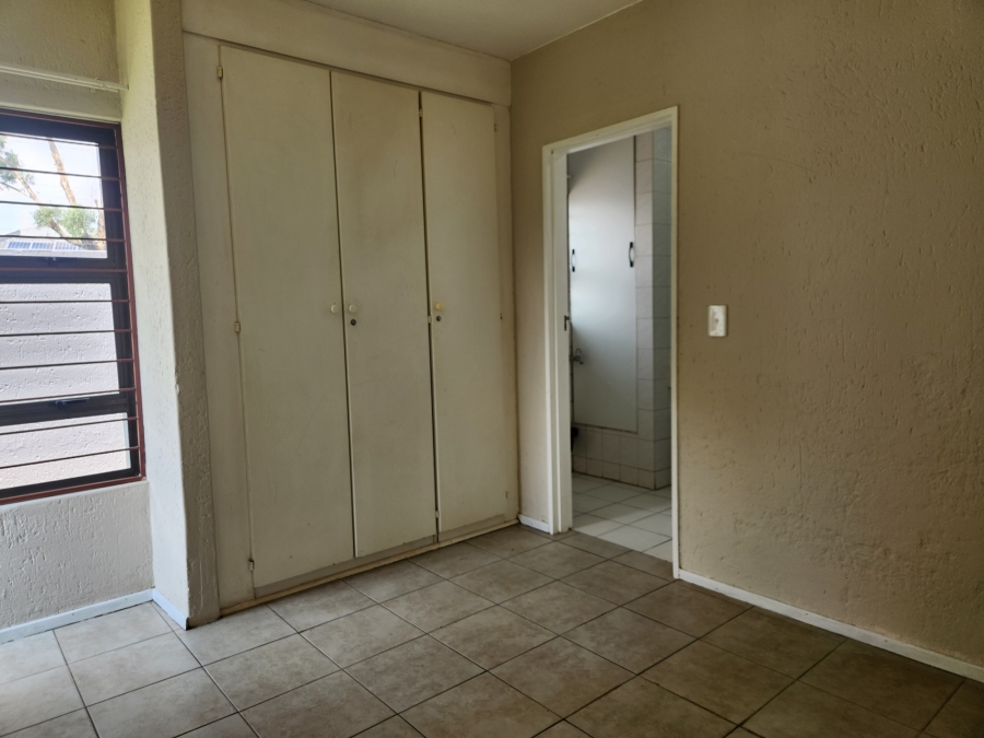 1 Bedroom Property for Sale in Bruma Gauteng