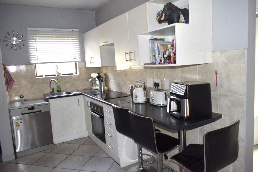 2 Bedroom Property for Sale in Parkrand Gauteng