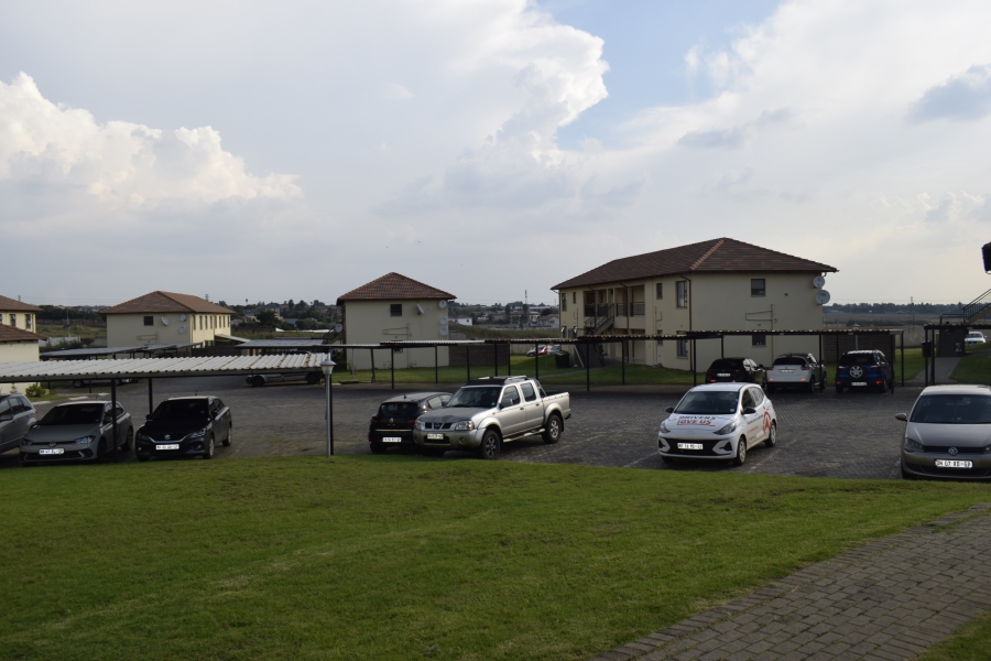 2 Bedroom Property for Sale in Parkrand Gauteng