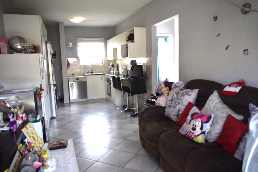 2 Bedroom Property for Sale in Parkrand Gauteng