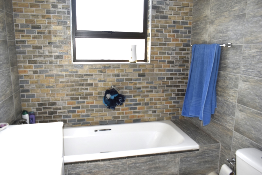 2 Bedroom Property for Sale in Parkrand Gauteng